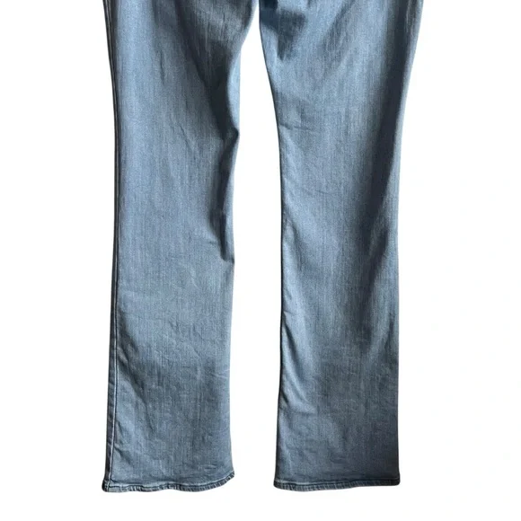 Levi’s 725 High Rise Bootcut Jeans Tribeca Light Wash Size 31 - Picture 9 of 16